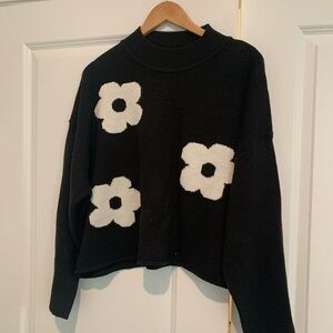 H&M Cropped Flower Power Sweater